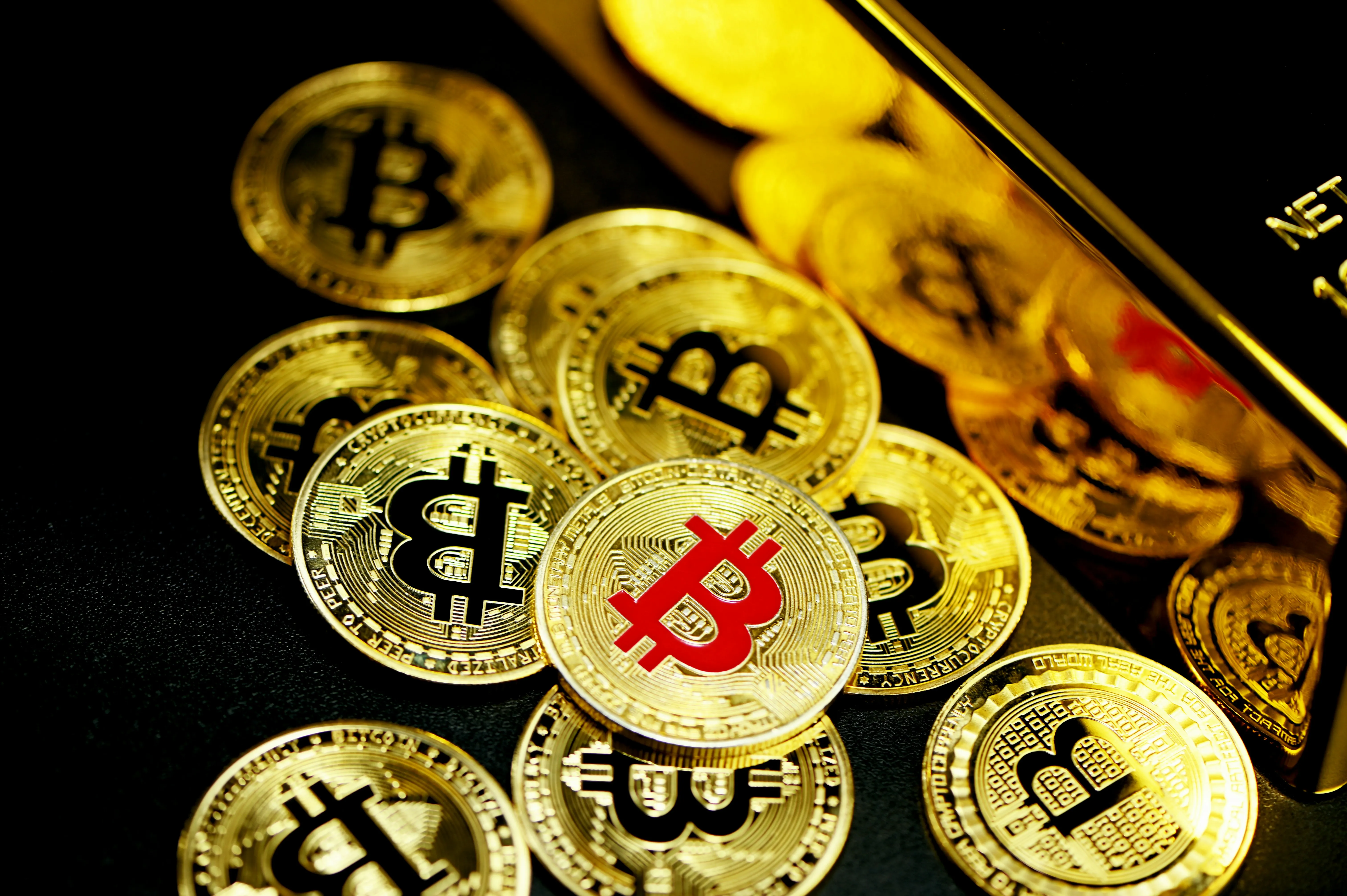 Hình ảnh minh họa định nghĩa và tầm quan trọng của GDPR đối với việc bảo mật dữ liệu tại boss8